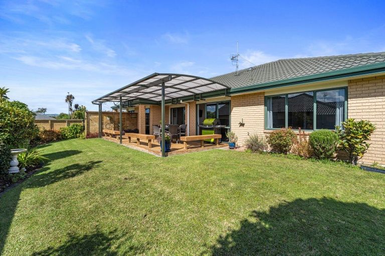 Photo of property in 5 Mahonia Place, Pyes Pa, Tauranga, 3112