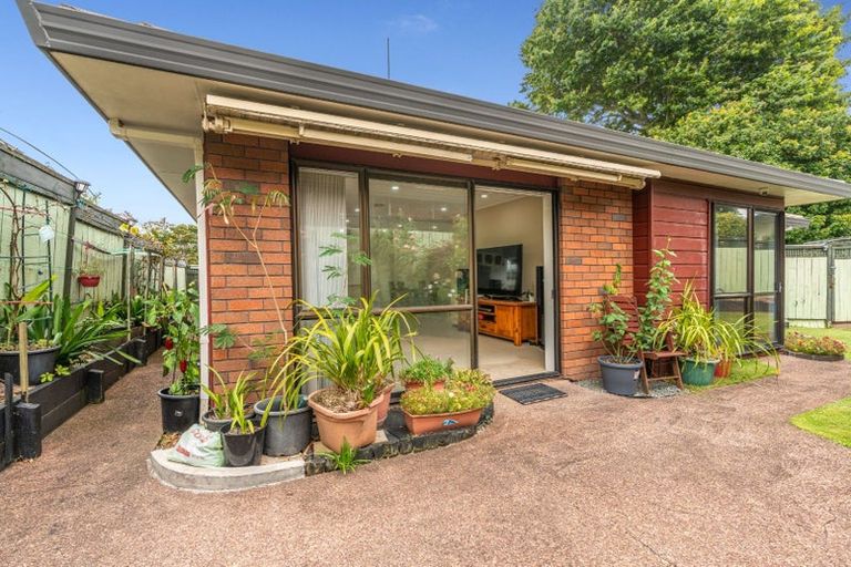Photo of property in 2/6 Arthur Road, Hillpark, Auckland, 2102