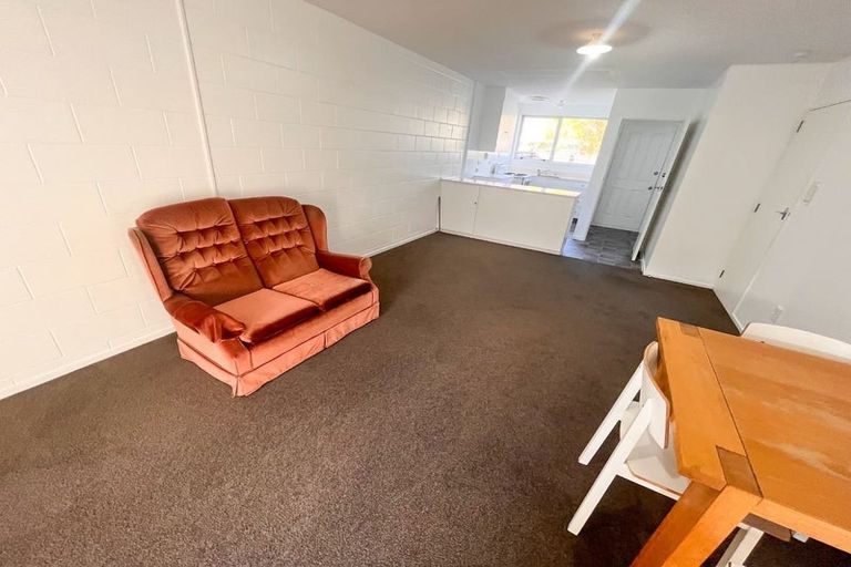 Photo of property in 3/324 Ferry Road, Waltham, Christchurch, 8011