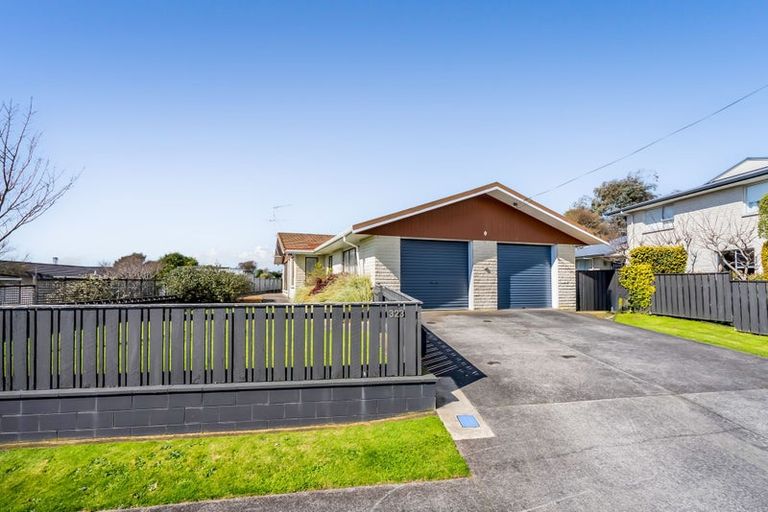 Photo of property in 323 Mangorei Road, Merrilands, New Plymouth, 4312