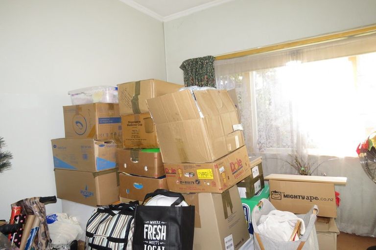 Photo of property in 63 Romilly Street, Westport, 7825