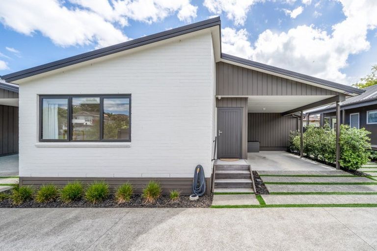 Photo of property in 16b Cairngorm Place, Highland Park, Auckland, 2010