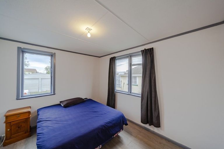 Photo of property in 19 Mccarthy Terrace, Waipukurau, 4200