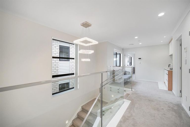 Photo of property in 47 Drumbuoy Drive, Flat Bush, Auckland, 2019