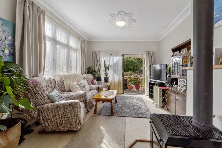 Photo of property in 29 Duke Street, Levin, 5510