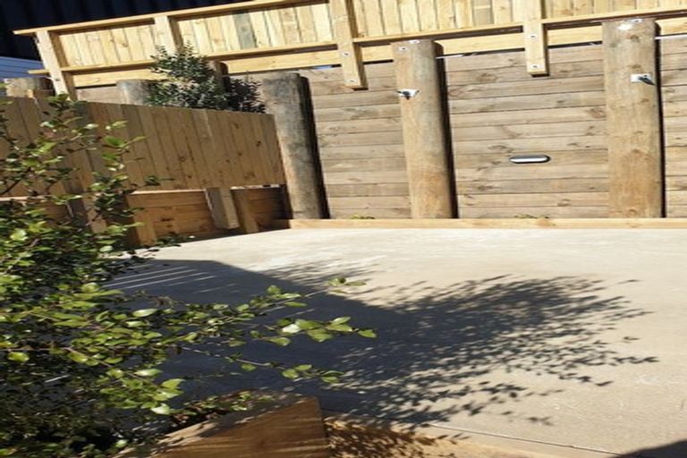 Photo of property in 15/62u Spenmoor Street, Newlands, Wellington, 6037