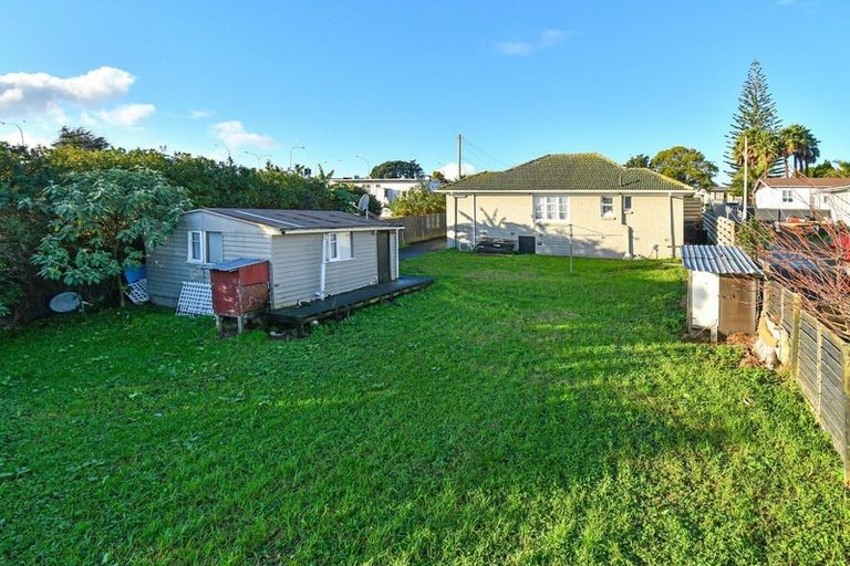 Photo of property in 23a Great South Road, Manurewa, Auckland, 2102