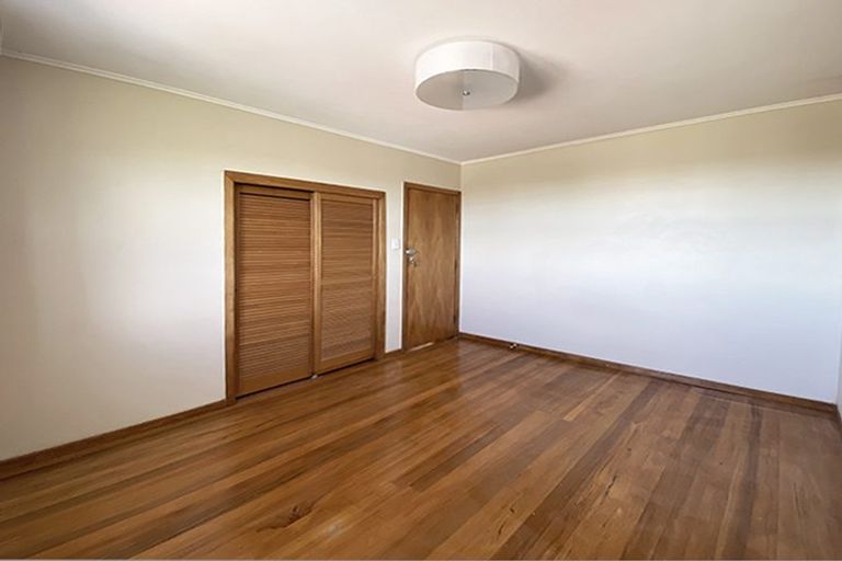 Photo of property in 58a Rua Road, Glen Eden, Auckland, 0602