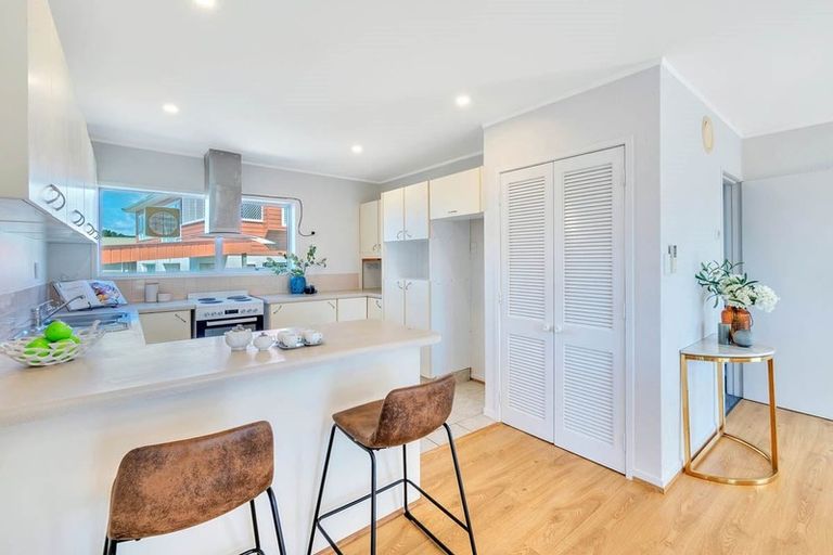 Photo of property in 1/135 Glamorgan Drive, Torbay, Auckland, 0630