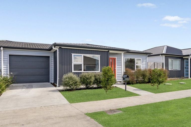 Photo of property in 120 Kuaka Drive, Takanini, 2112