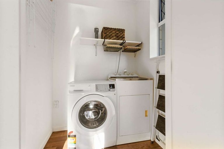 Photo of property in 23 Darby Street, Geraldine, 7930