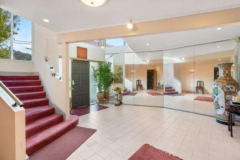 Photo of property in 97 Easther Crescent, Kew, Dunedin, 9012