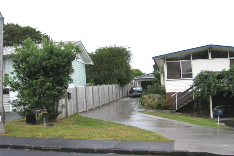 Photo of property in 55 Lavery Place, Sunnynook, Auckland, 0632