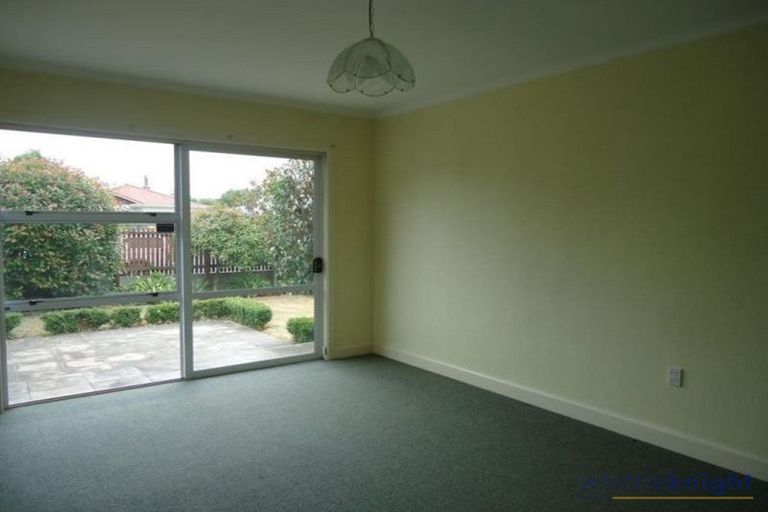 Photo of property in 86 Rattray Street, Riccarton, Christchurch, 8041