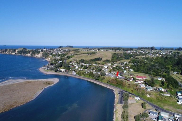 Photo of property in 19 Te Awhe Road, Maketu, 3189