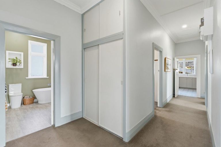 Photo of property in 16 Motu Street, Saint Clair, Dunedin, 9012