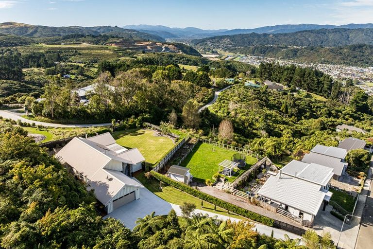 Photo of property in 1 Lindis Lane, Kelson, Lower Hutt, 5010