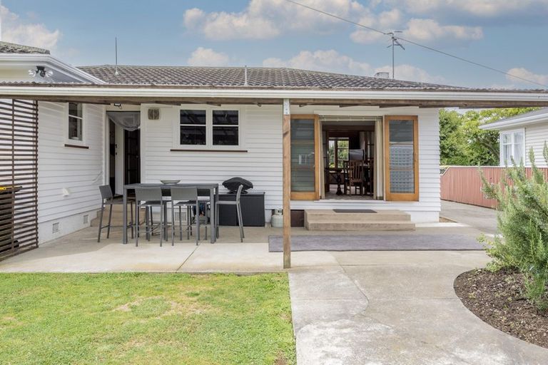 Photo of property in 53 Graham Street, Levin, 5510