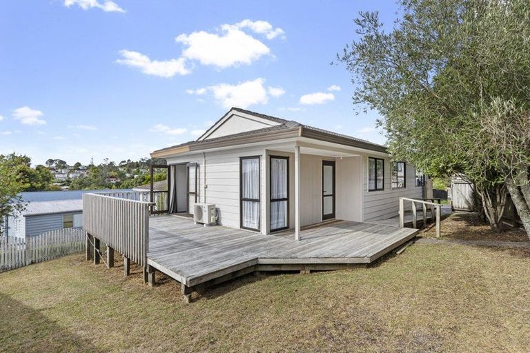 Photo of property in 208 Solar Road, Glen Eden, Auckland, 0602