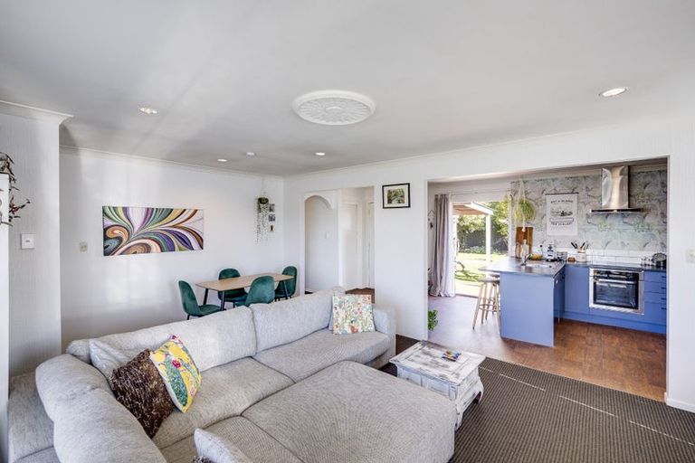 Photo of property in 72 Freyberg Avenue, Tamatea, Napier, 4112