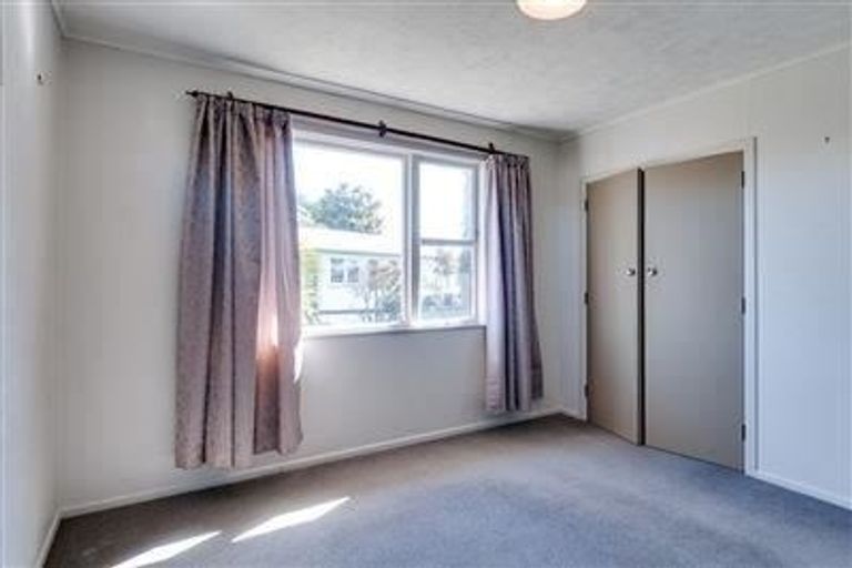 Photo of property in 33 Frickleton Street, Taradale, Napier, 4112