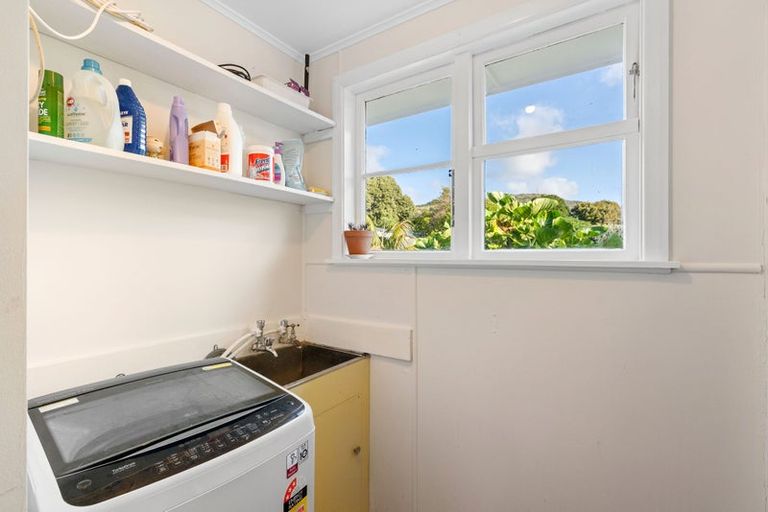 Photo of property in 24 Te Miti Street, Paekakariki, 5034