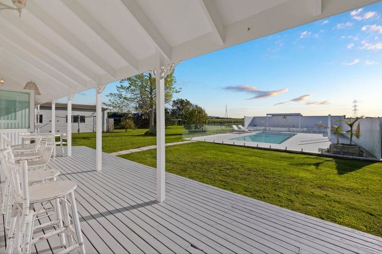 Photo of property in 161 Monument Road, Clevedon, 2582