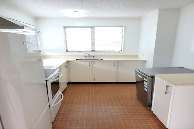 Photo of property in 1/2 Burdendale Grove, Churton Park, Wellington, 6037