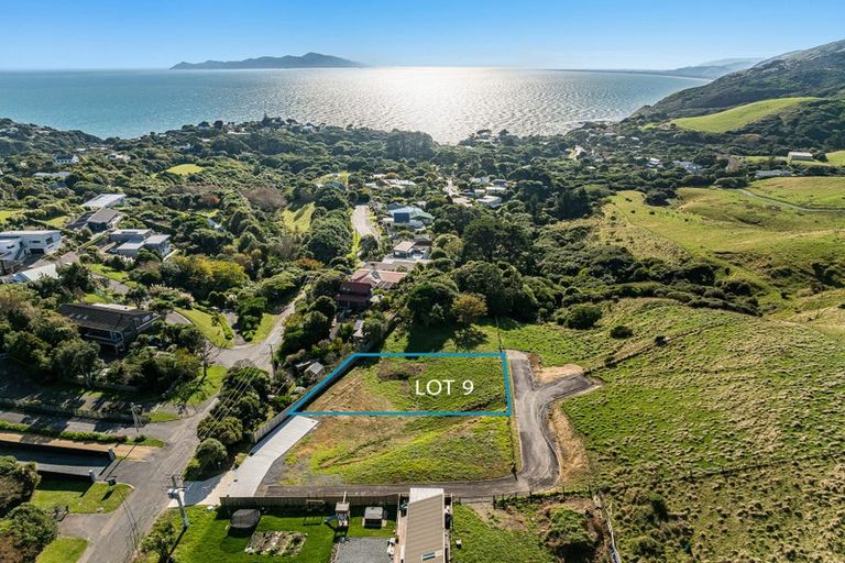 Photo of property in 66 Muri Road, Pukerua Bay, 5026
