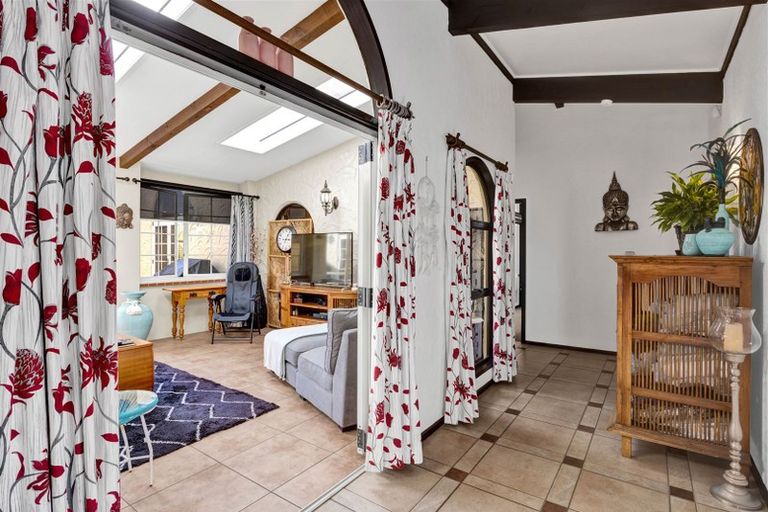 Photo of property in 15 Kowhai Street, Hawera, 4610