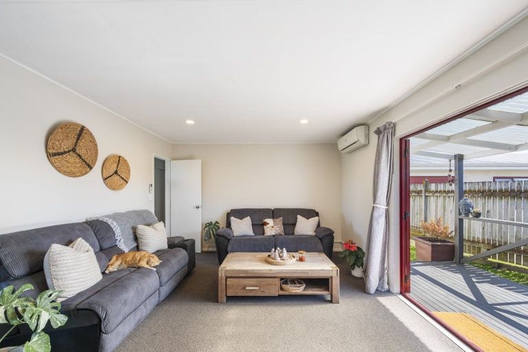 Photo of property in 43a Tait Drive, Greenmeadows, Napier, 4112