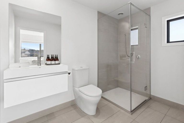 Photo of property in Northlake, 38 Glenavon Green, Wanaka, 9305