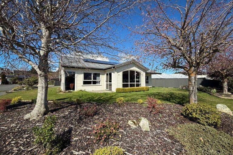 Photo of property in 30 Govan Drive, Te Anau, 9600