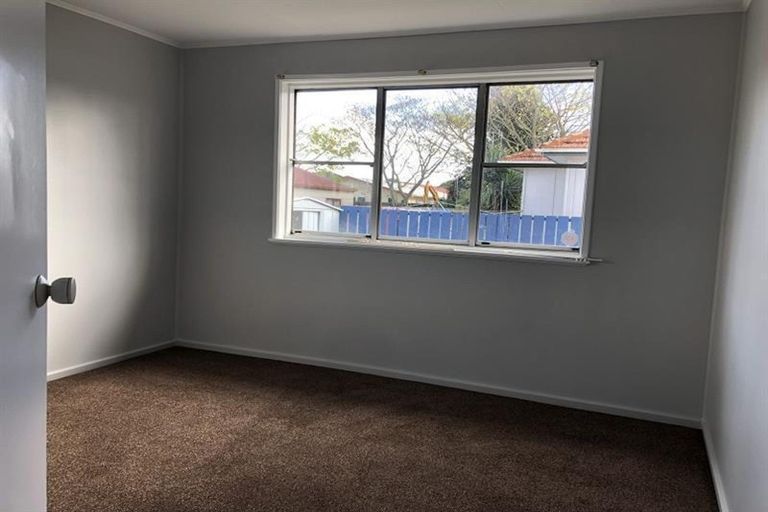 Photo of property in 2/10 Taka Street, Takanini, 2112