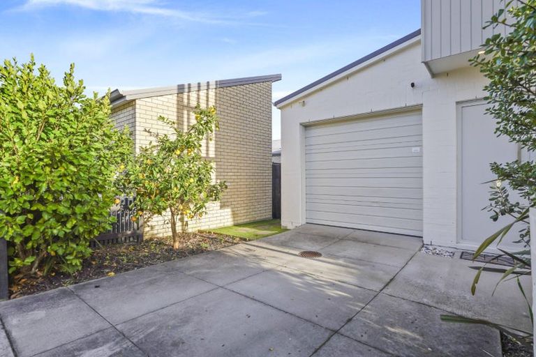 Photo of property in 35 Kanuka Road, Hobsonville, Auckland, 0616