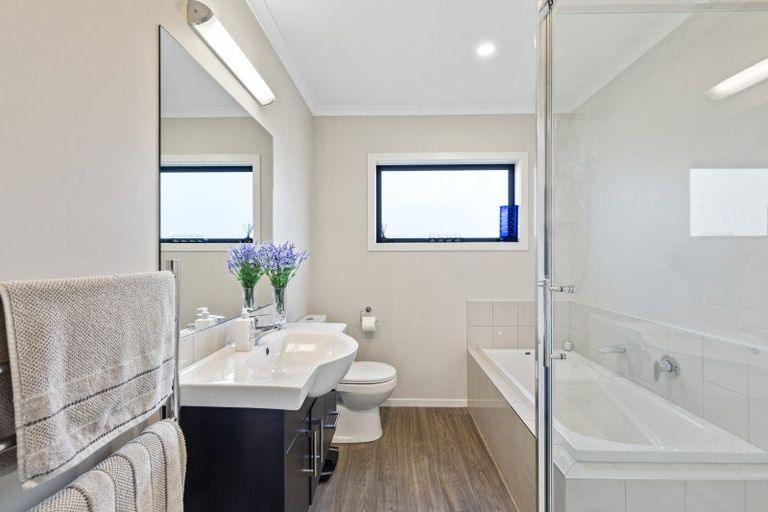 Photo of property in 15 Peter Way Place, Glenview, Hamilton, 3206