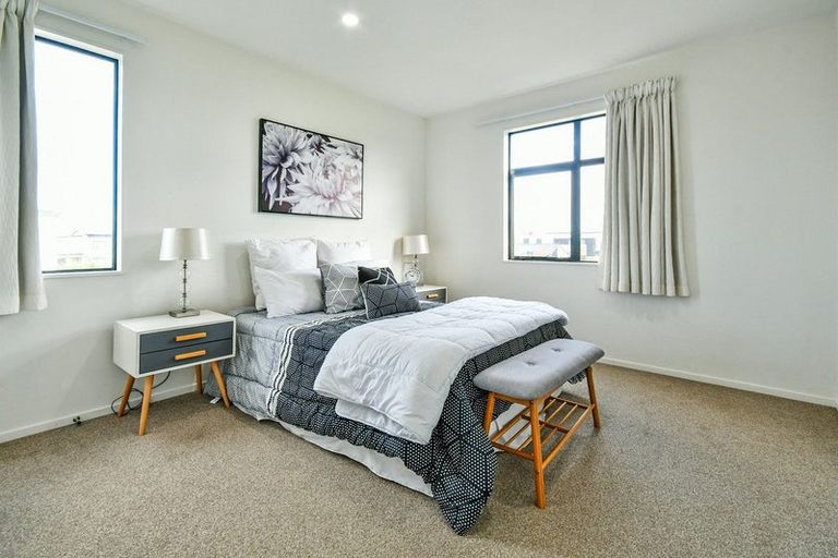 Photo of property in 23 Alliance Lane, Papakura, 2110