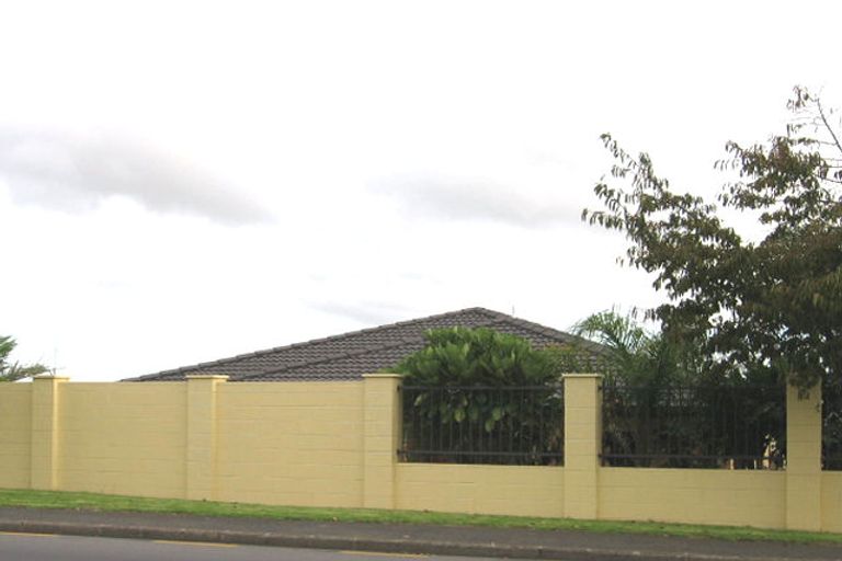 Photo of property in 31/197 Royal Road, Massey, Auckland, 0614