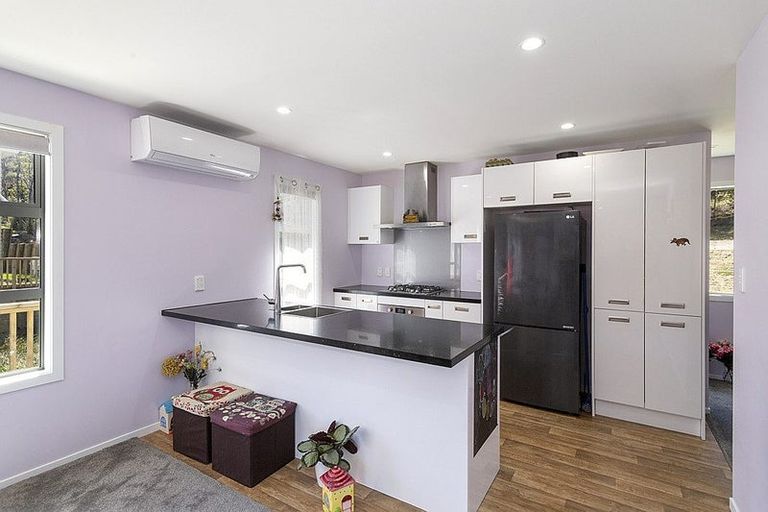 Photo of property in 82 Meremere Street, Wainuiomata, Lower Hutt, 5014