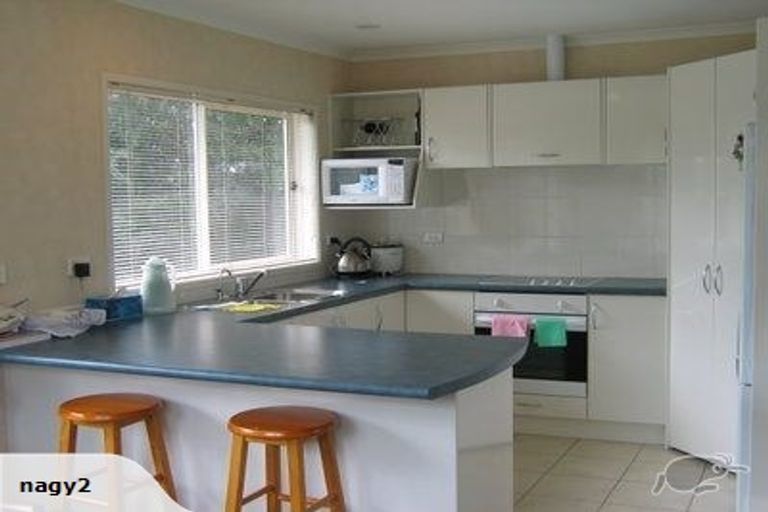 Photo of property in 27 Redcastle Drive, East Tamaki, Auckland, 2013