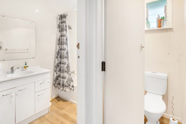 Photo of property in 136 Masters Avenue, Silverdale, Hamilton, 3216