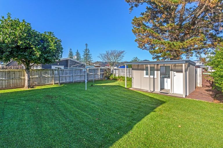 Photo of property in 106u5 Barbara Avenue, Whangamata, 3620