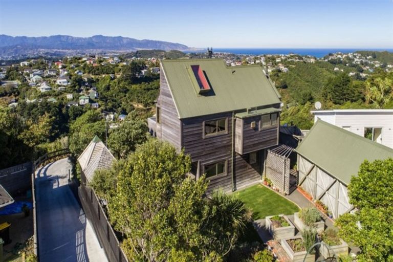 Photo of property in 10 Virginia Grove, Brooklyn, Wellington, 6021