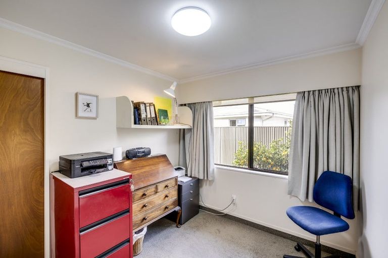 Photo of property in 12b Avondale Road, Taradale, Napier, 4112