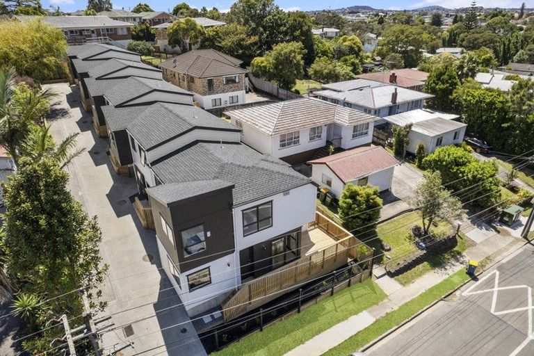 Photo of property in 26d Sheridan Drive, New Lynn, Auckland, 0600