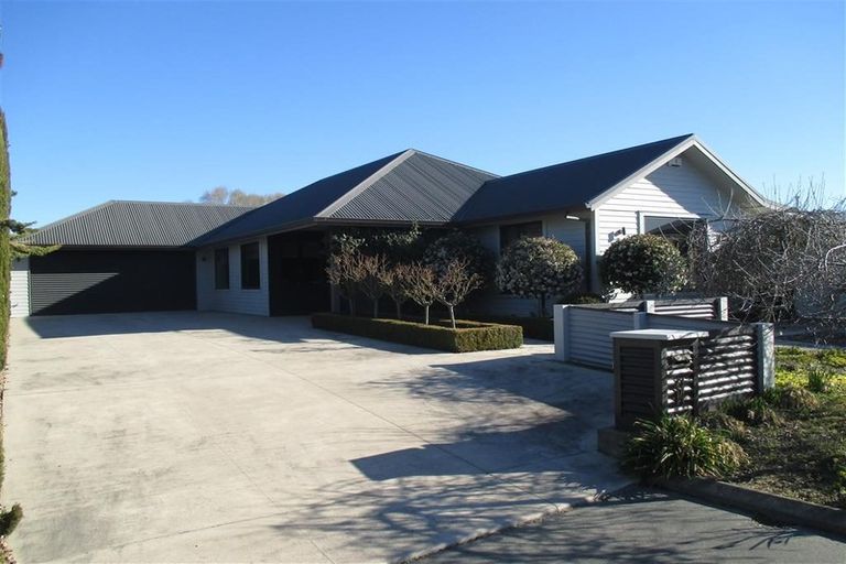 Photo of property in 14 Hideaway Gate, Parklands, Christchurch, 8083