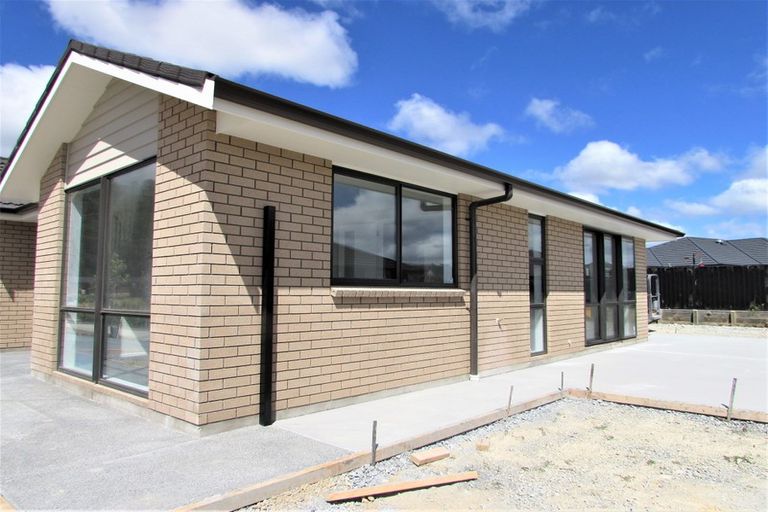 Photo of property in 23 Hopkirk Avenue, Wallaceville, Upper Hutt, 5018