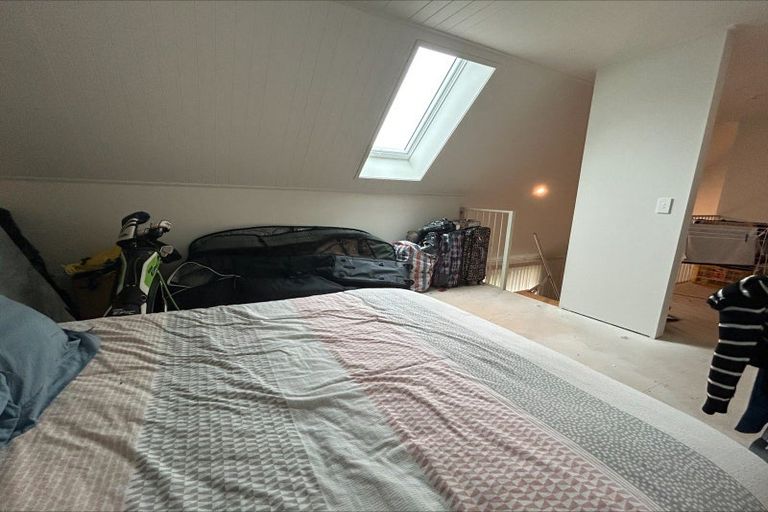 Photo of property in 16 Tomtit Crescent, Lake Hawea, 9382