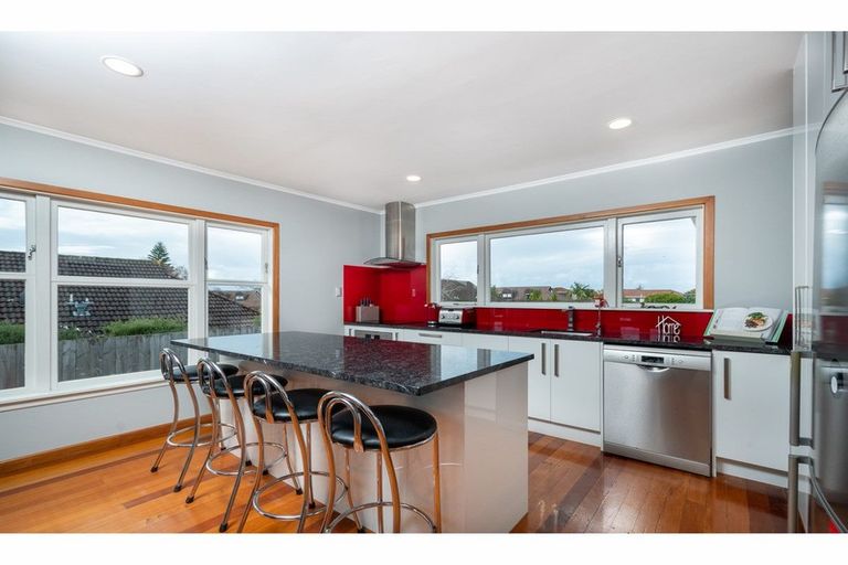 Photo of property in 325a Hobsonville Road, Hobsonville, Auckland, 0618