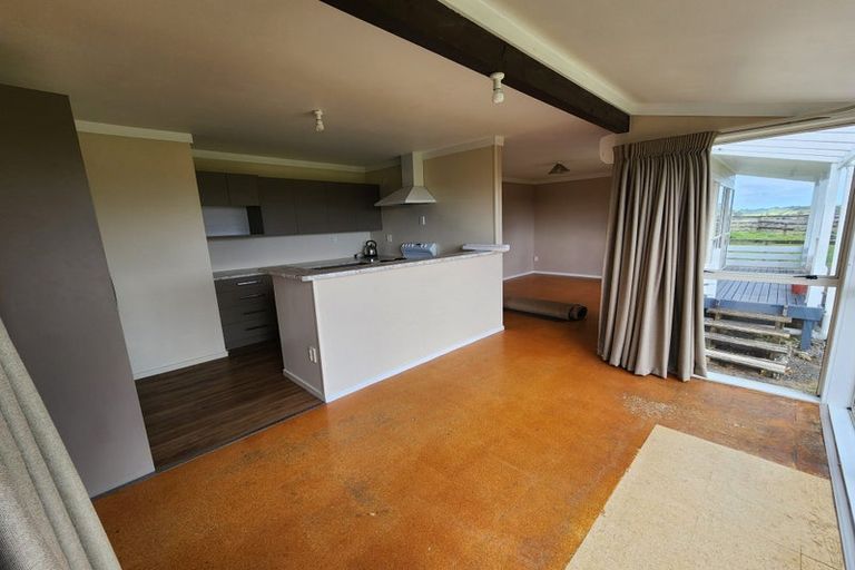 Photo of property in 15 Locket Road, Glenfield, Auckland, 0629